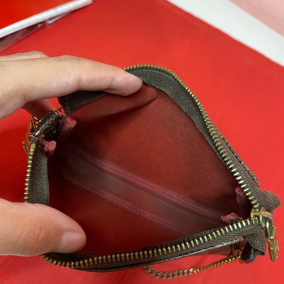 Louis Vuitton Damier Ebene Mini Pochette - Picture 6 of 7